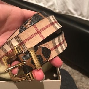 Burberry belt NEW
